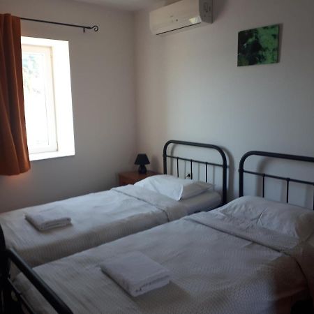 Guest House Provista Veli Iž المظهر الخارجي الصورة